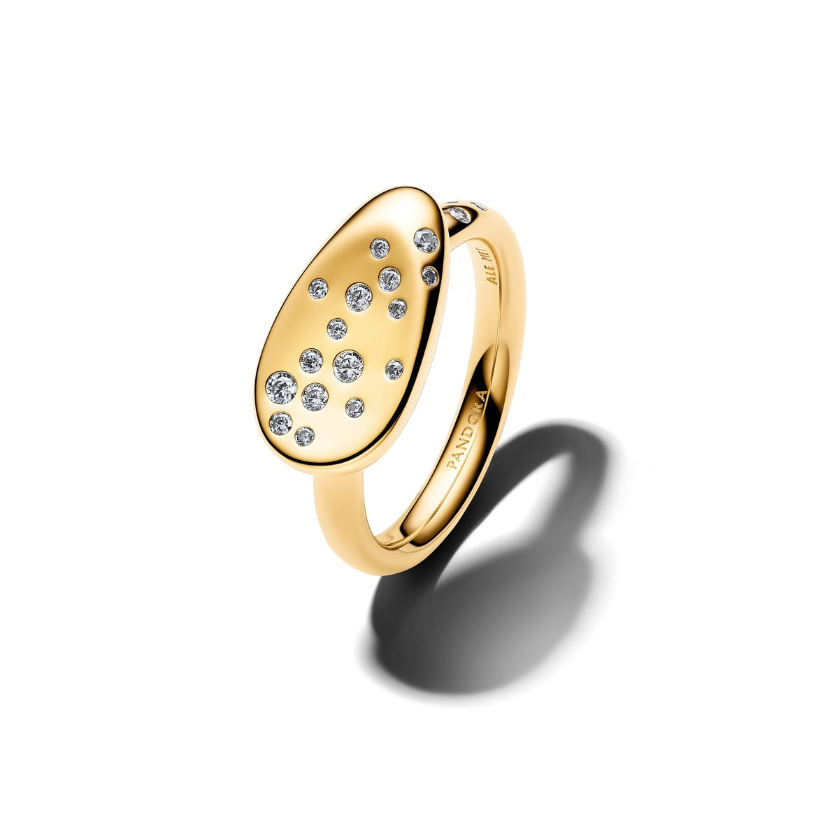 Pandora Medium Stone-Set Oval Signet Ring