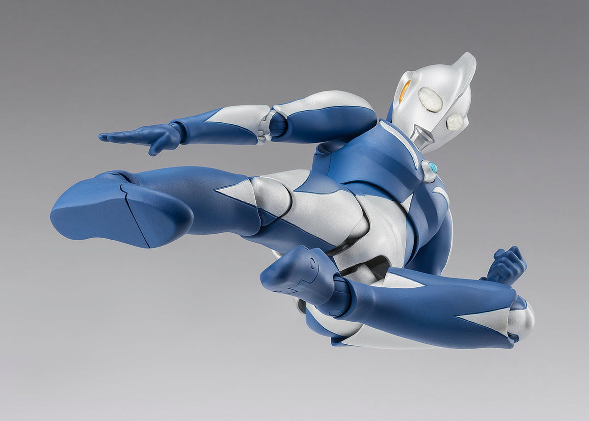 S.H.Figuarts Ultraman Cosmos Luna Mode