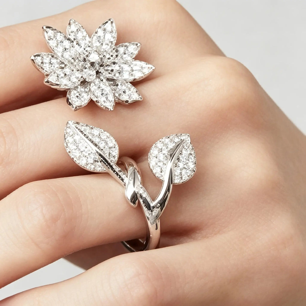 Van Cleef & Arpels Lotus Collection