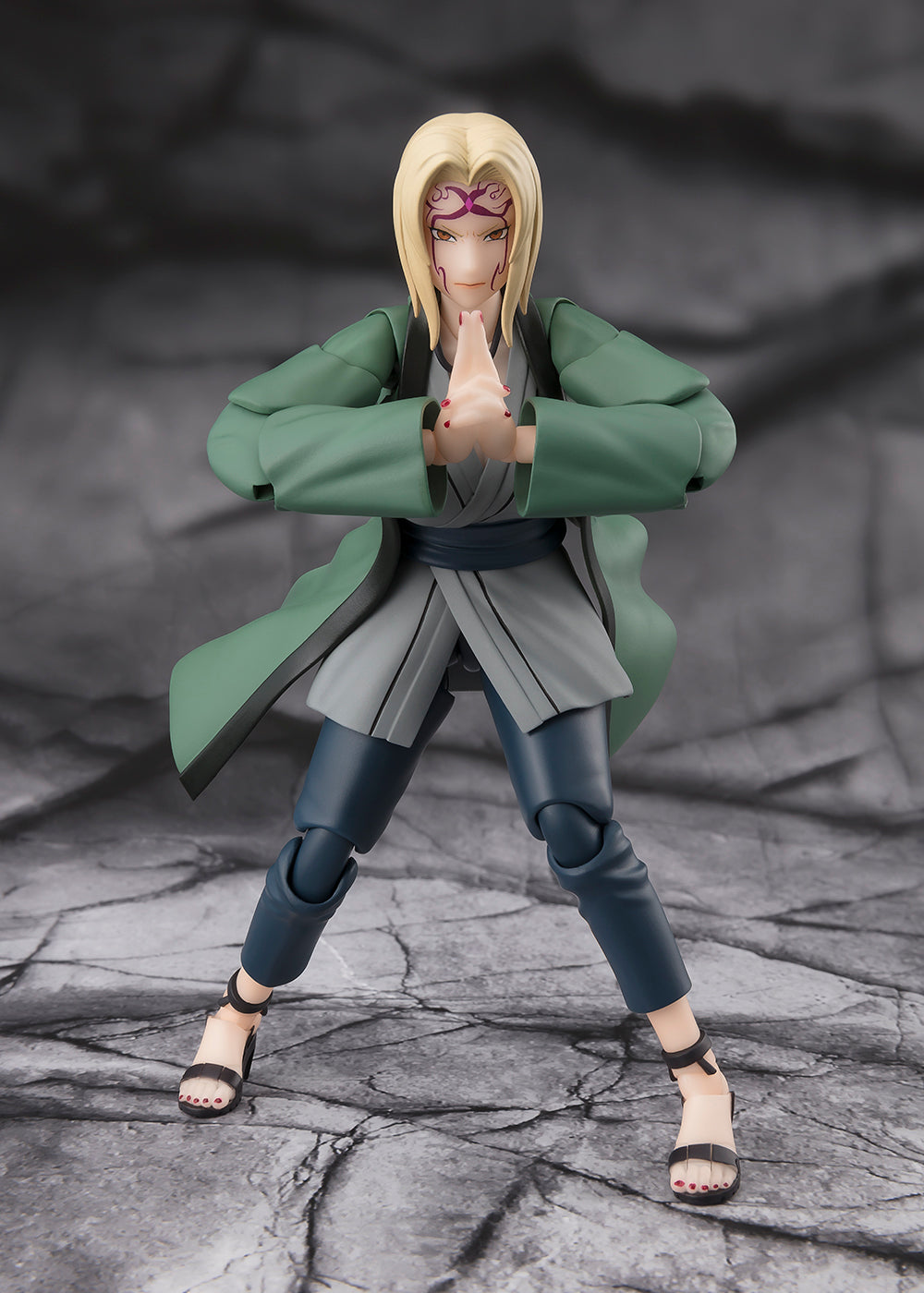 S.H.Figuarts Tsunade -The Legendary Medical Ninja-